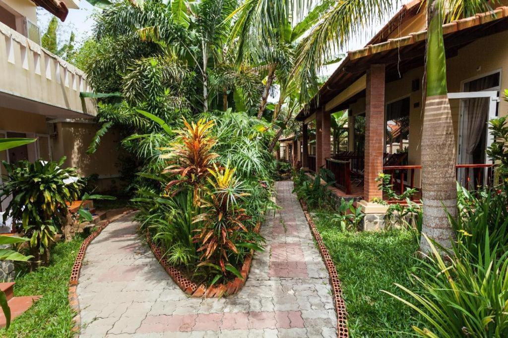 Castaways Resort דואונג דונג מראה חיצוני תמונה
